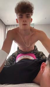 Gay Guys Dry Humping - ThisVid.com