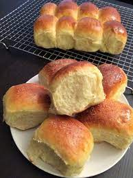 Brazilian Sweet Rolls Sweet Roll Bread Recipes Sweet Recipes