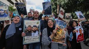 ‫مقتل فلسطيني خلال عملية اعتقال نفذتها الشرطة الإسرائيلية بالقدس الشرقية‬&lrm;