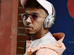 Bose: Get closer • Ads of the World™