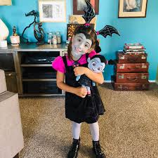 Vampirina Make Up Halloween Party Craft Halloween Diy Halloween Crafts