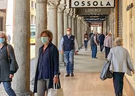 Nuova zona rossa dal 16 gennaio. Negozi Aperti E Spostamenti Solo Nel Proprio Comune Cosa Accadrebbe Alla Lombardia In Zona Arancione