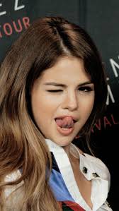 Because when the queen of Rare Beauty makes a pick… you know it's gonna  slay 💋 Selena Gomez serving looks and recommendations — which product  would you trust her to choose for