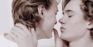 Voir plus d'idées sur le thème even and isak, norvège, échangisme. Skam Isak And Even Gif 1x08 Evak Skam Skam Skam Isak