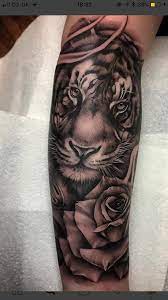 Tiger And Roses Tiger Tattoo Sleeve Rose Tattoos For Women Tattoos