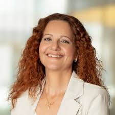 This is so important, especially those days. Women we want you so much, we  need you. Take 2 minutes to help us understand better why we don't see more  tech-women as entrepreneurs.