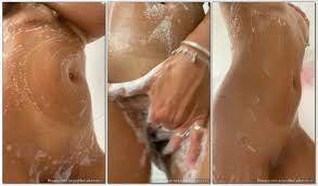 Kamille Dias, com uma calcinha transparente, aparece sensualizando e  dançando de forma provocante - XVIDIOO - Pornô grátis, Mulheres Peladas,  Sexo Grátis