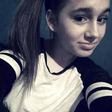 anna schanz (@annaschanzz)