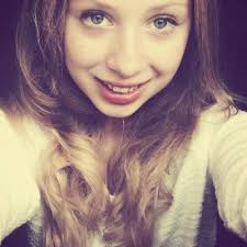 Anita Robert (@AnitaaRobeert)