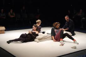 Lars norén har också skrivit dikter. War Itself Festival