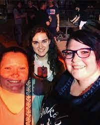 Cathy Cullison's Instagram, Twitter & Facebook