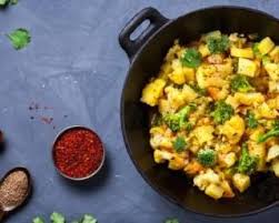 Recette De Poelee Epicee Croq Kilos Aux Pommes De Terre Chou Fleur Et Brocolis Recette Recette Croq Kilos Recettes De Cuisine Recette