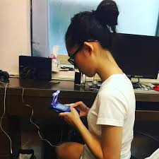 tim780518 我以為gameboy能讓她覺得有趣 結果洗完澡回來已經變廢物女友躺在床上看電視惹 gameboy gbc nintendo 廢物女友 instagram posts mirror
