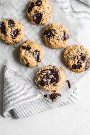 Almond Flour Cookies Loaded With Chocolate And Rolled Oats Recipe Almond Flour Cookies Best Chocolate Desserts No Flour Cookies