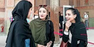 Iranian (person from iran or of iranian descent). Trumps Atomdeal Aufkundigung Platzt In Die Hoffnungen Junger Iraner