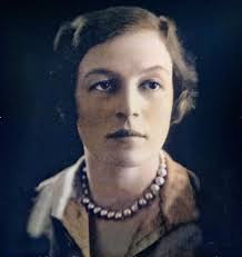 Flippism Is The Key: Estrid Bannister