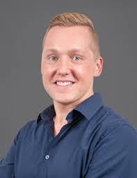 Dustin Painter's Instagram, Twitter & Facebook