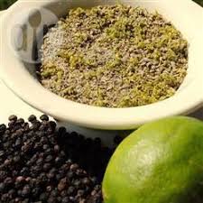 Melange D Epices Libanais 7 Epices Idee Recette Epices Recette Poivron Farci