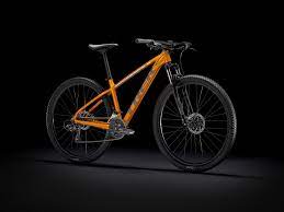 Bukit keluang yang terletak di terengganu, malaysia bukit keluang mempunyai tarikan tersendiri yang mampu memukau para pengunjung tempatan dan luar negara. Trek Mountain Bike Marlin 5 2021 Factory Orange Lithium Grey