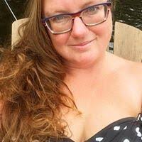 Kirsten Stephens's Instagram, Twitter & Facebook