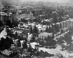 A Great Shot Of The Garden Of Allah Campus Looking South The Main House Is Center Right Facing The Camera Front Garden Of Allah Hotel Sunset West Hollywood