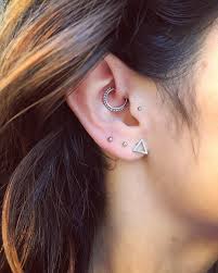 pin von nani blanco auf piercing ohr ear cuffs ohrklemme piercings