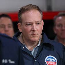 Molly Vaseliou (@mollyerinb)