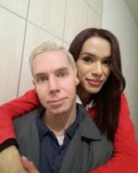 ❤️ 9 ANOS ❤️ Hoje 5 de Outubro 2022, completamos um novo ciclo, uma nova  etapa, um novo amor. Quero sempre estar a seu lado. 💗 Te amo baby 💗