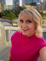 You guys! It feels so good outside this morning!! A dry cold front has  dropped northern Utah into the 60s this morning!! 😁 Southern Utah, I'm  sorry but I don't have any