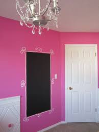 Specifically, we picked up a few options in chalkboard wall bedroom on this page. Chalkboard Wall Trend Comes To Modern Homes 38 Inspirational Ideas