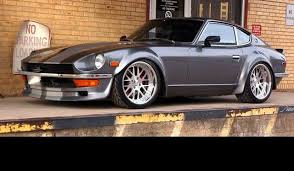 Beautiful Grey With Silver Stripes Datsun 280z Datsun Car Datsun Nissan Z Cars