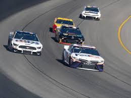 Brad keselowski, driver of the #2 discount tire ford, takes the green flag to start the monster energy nascar cup series consumers energy 400 at michigan international speedway on august 11, 2019 in brooklyn, michigan. Photos Of The 2019 Nascar Cup Series Consumers Energy 400 Latest Car News And Auto Shows Discovery