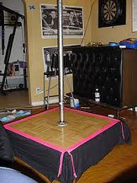 Pole dance - Wikipedia