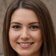 Luz Smith's Instagram, Twitter & Facebook