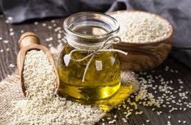 Huile De Sesame Proprietes Medicinales Bienfaits Recettes Huile De Sesame Huile Vegetale Graines De Sesame