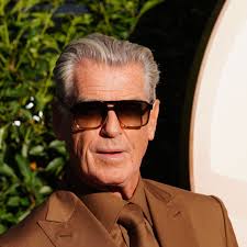 Paris, el hijo de Pierce Brosnan que causa auténtico furor en las redes  sociales