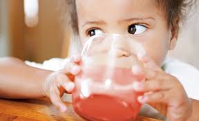 Nichts ist nämlich für den milchfluss so effektiv, wie ein an der brust saugendes baby. Getranke Im Ersten Lebensjahr Kindergesundheit Info De