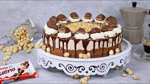 Frischkäse kuchen ohne backen, süßigkeiten torte dekoriert mit sahne und kinder bueno stücke. Kinder Bueno Cheesecake Ohne Backen Kuchen Ohne Backen No Bake Cake Kuhlschranktorten Youtube
