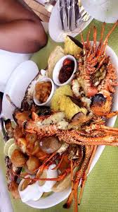 Assiette De Fruits De Mer Au Restaurant Chez Nous A Saint Francois En Guadeloupe Lambi Chatrou Langoustes Et Cie Au Menu