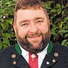 Robert Lausch's Instagram, Twitter & Facebook