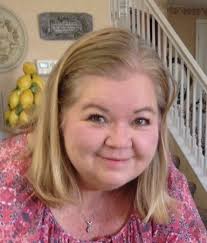 Lorrie Walton's Instagram, Twitter & Facebook