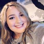 Kayce Phillips's Instagram, Twitter & Facebook