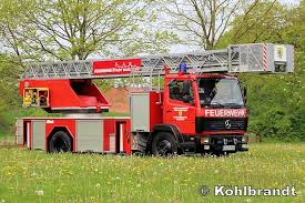 Feuerwehrfahrzeuge Gebraucht Kaufen Feuerwehr Magazin Feuerwehr Fahrzeuge Feuerwehrwagen Feuerwehr