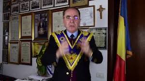 Îl puteţi vedea în singura fotografie disponibilă în zilele noastre. Conduce Masoneria Lumea Adevarul Dintre Mit Si Realitate Bartolomeu Constantin Savoiu