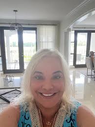 Ivonne Mercedes viajando