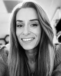 Kathleen Ledbetter's Instagram, Twitter & Facebook