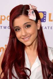 Ariana grande si è mostrata con i suoi capelli naturali: Hair Look Di Ariana Grande Foto 31 Di 40 10elol