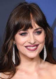 80,825 likes · 31 talking about this. Dakota Johnson Ihr Look Glanzt Mit Messika Schmuck