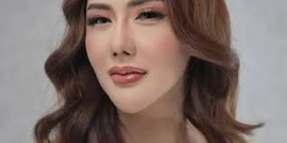 Daniel Artis's Instagram, Twitter & Facebook