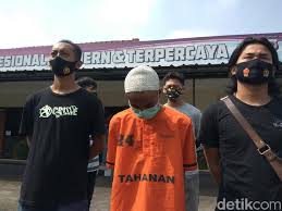 Kuningan merupakan salah satu kabupaten di jawa barat. Modus Lowongan Kerja Pria Ini Perkosa 4 Gadis Di Bandung Barat